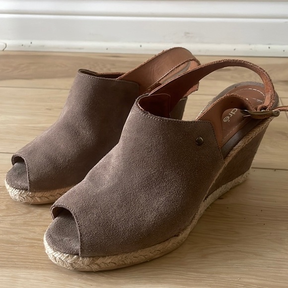 Andre Assous Brown Suede Slingback Wedge Shoes Size 9.5 - Picture 2 of 13